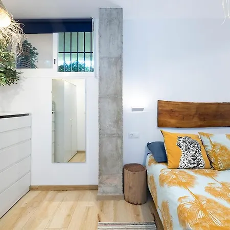 Junto A La Playa * Torremolinos