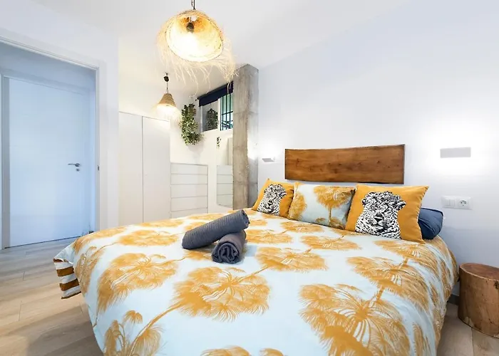 Junto A La Playa * Torremolinos