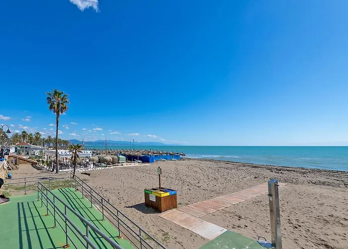 Junto A La Playa * Torremolinos